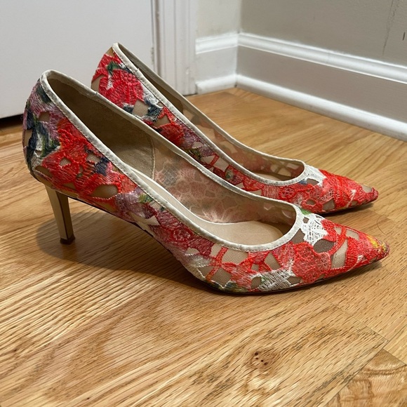 Bettye Muller Astor Pointed Toe Pumps Size 9 | Multicolor Heels - Picture 5 of 12